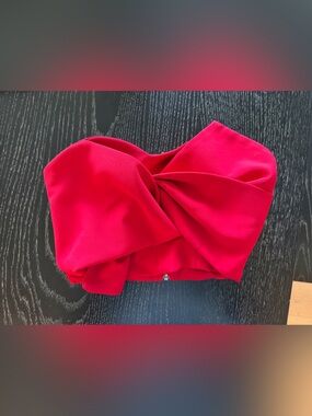 Dynamite Red Twist-Front Crop Top